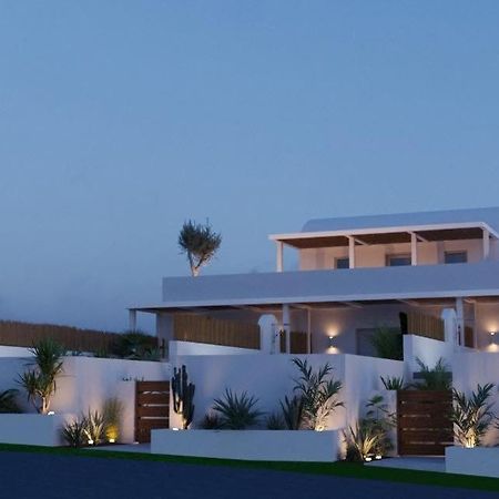 Lejardin Suites Santorini Pyrgos Kallistis Екстер'єр фото