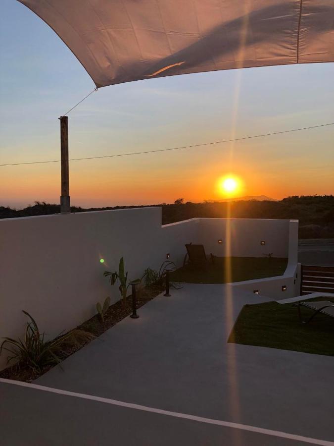 Lejardin Suites Santorini Pyrgos Kallistis Екстер'єр фото