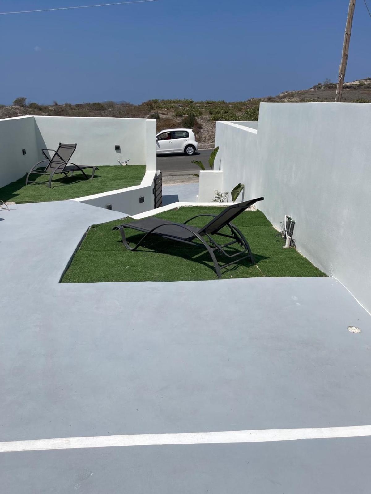 Lejardin Suites Santorini Pyrgos Kallistis Екстер'єр фото